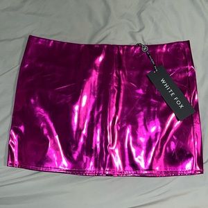 White Fox Boutique Hot Pink Mini Skirt Size Small